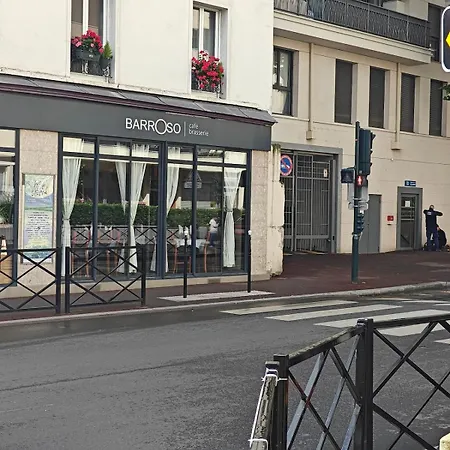 Apartment Design Moderne Proche Paris Metro Ascenseur *